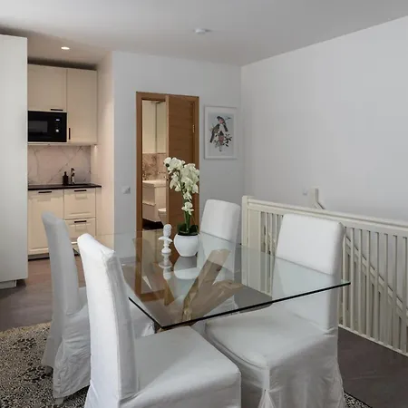 Apartment S6 Old Town