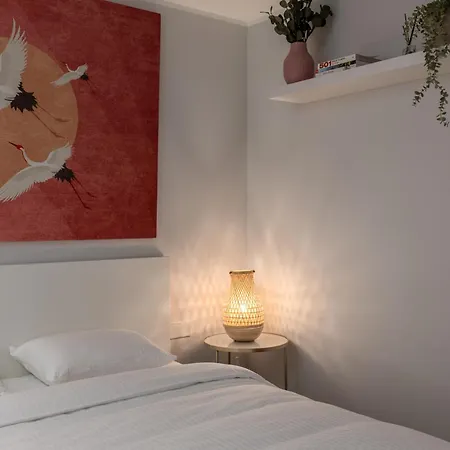 Apartment S6 *